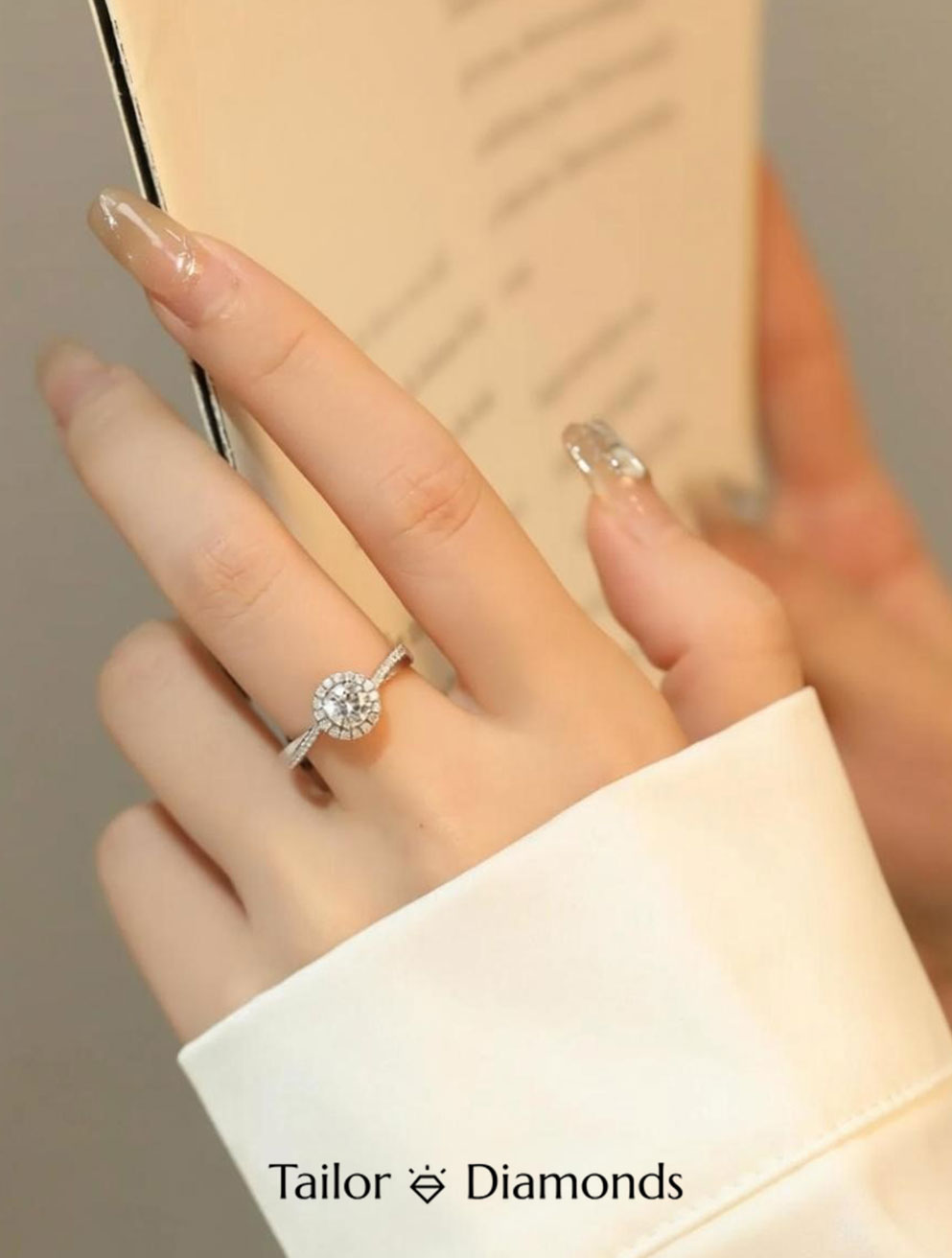 18K White Gold Halo Round Diamond Thin Ring
