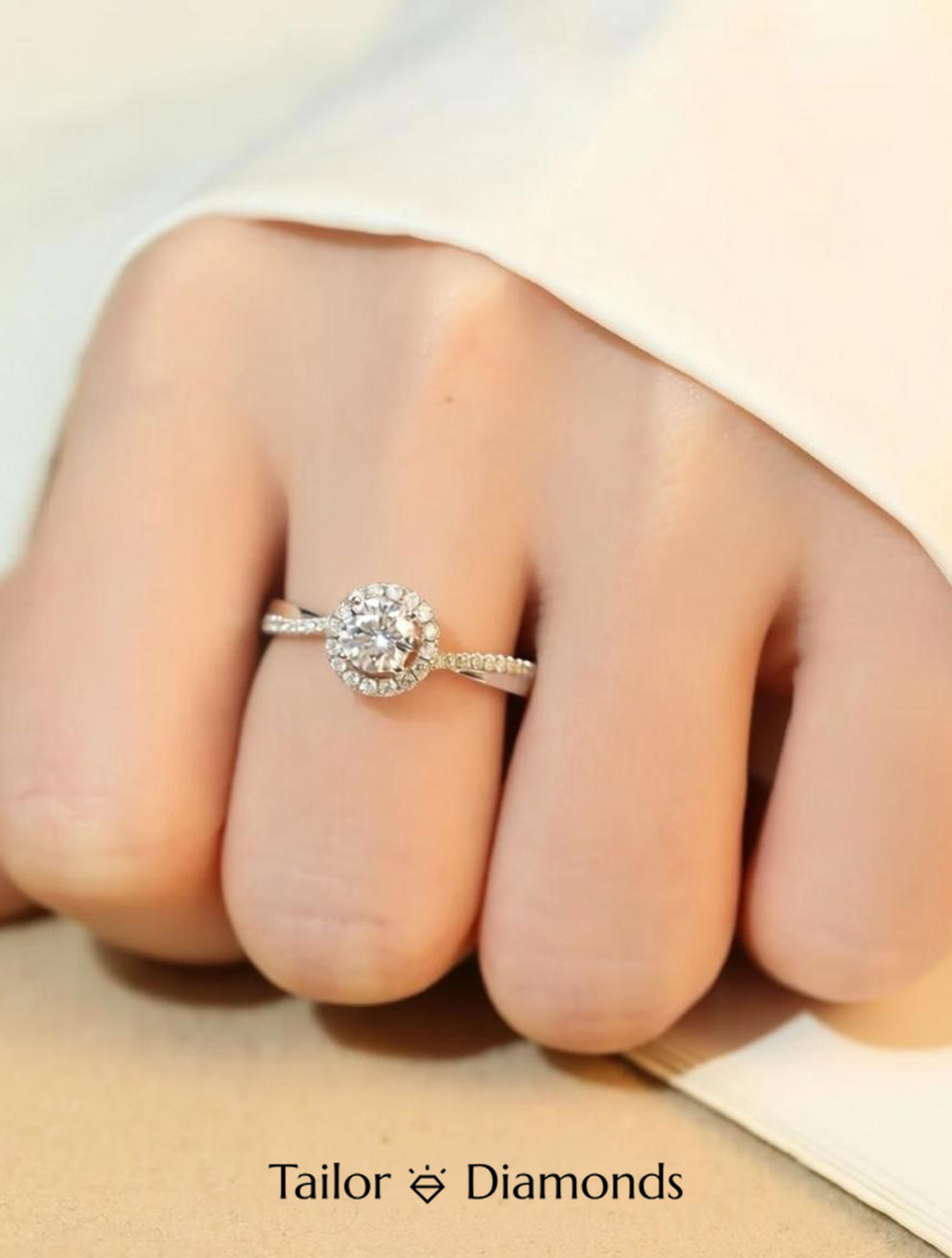 18K White Gold Halo Round Diamond Thin Ring