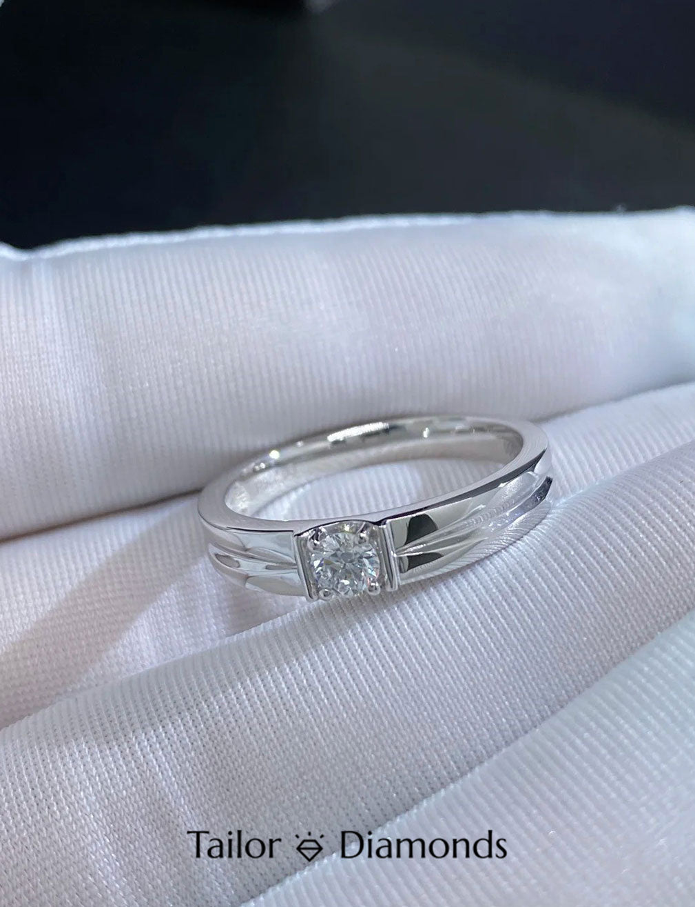 18K Yellow Gold Halo Square Diamond Ring