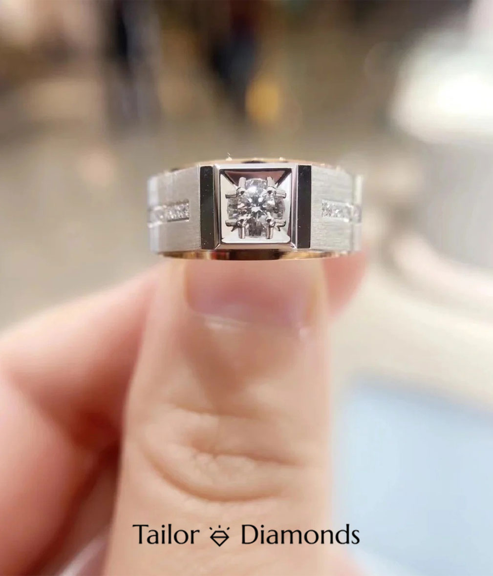 18K Yellow Gold Open Round Diamond Ring