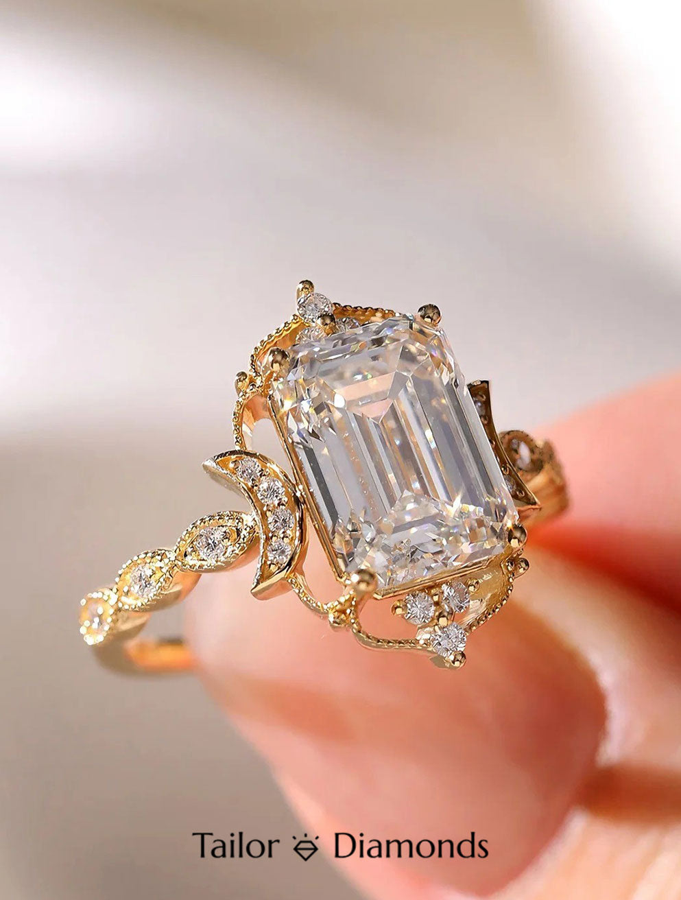 18K Yellow Gold Rectangular Diamond Ring