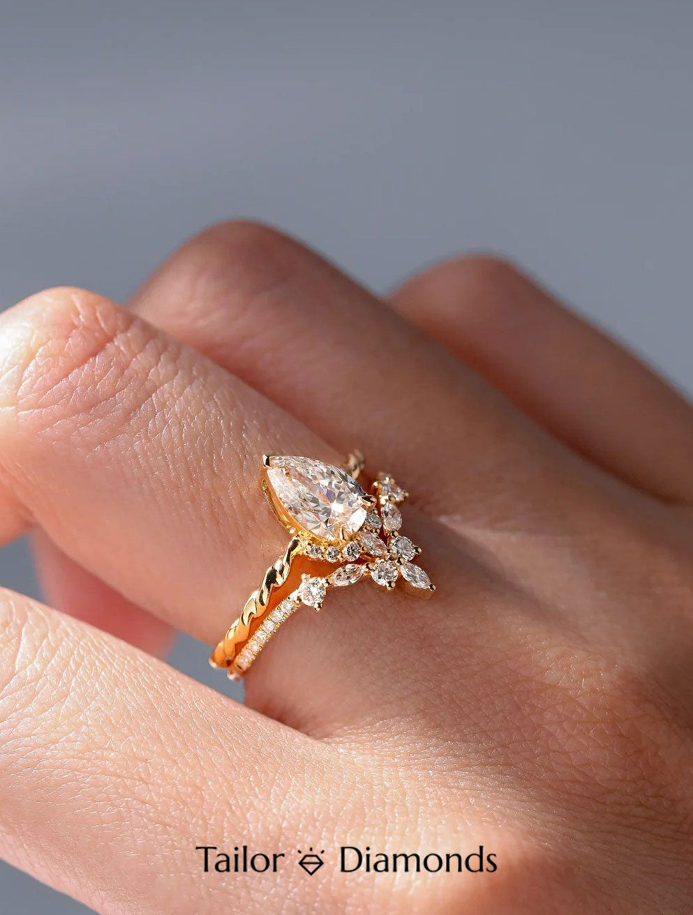 18K Yellow Gold Teardrop Shaped Diamond Ring
