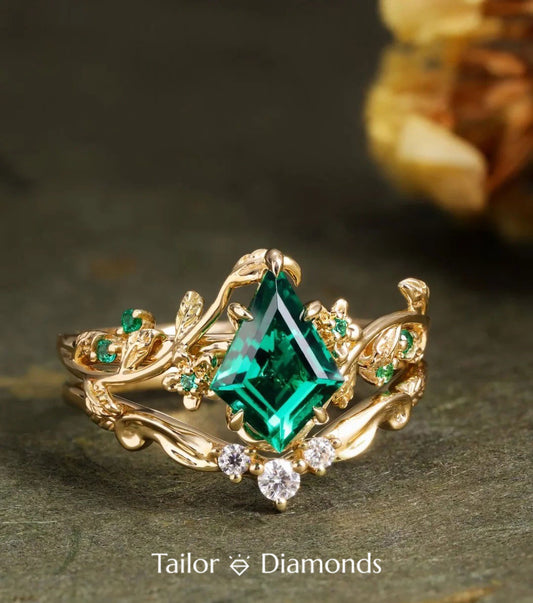 Forest Style Emerald Diamond Ring