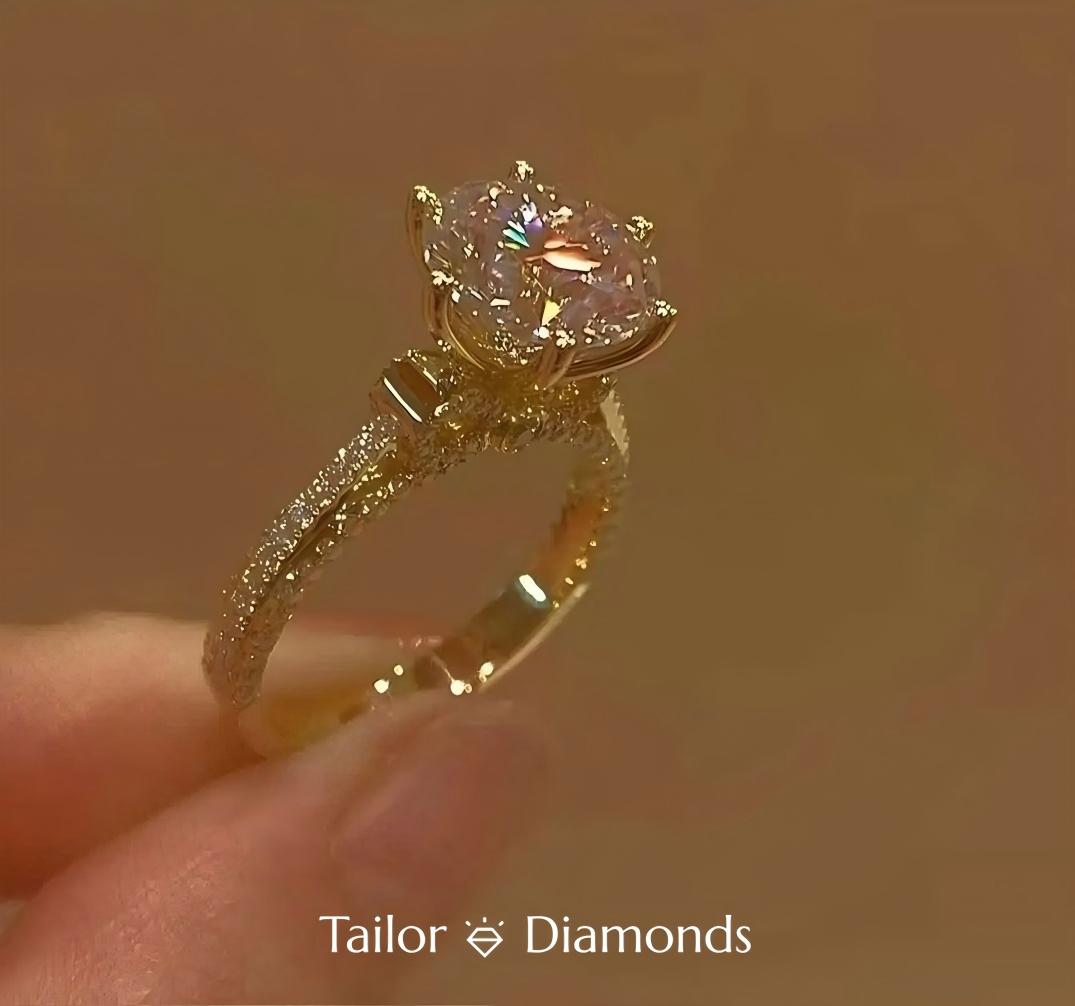 Gold Setting Round Diamond Full Sparkle Ring