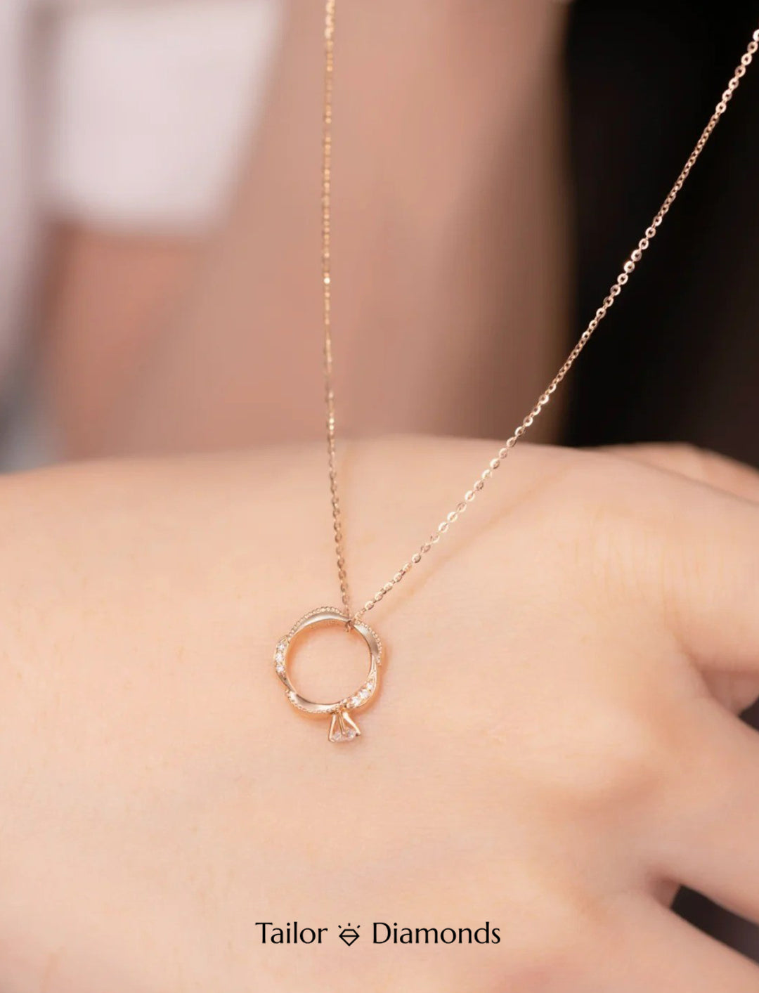 Rose Gold Ring Shape Diamond Necklace